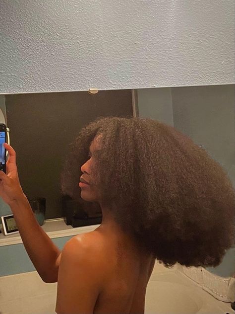 Big Thick Hair, Long Hair Aesthetic Black Women, Healthy Afro Hair Aesthetic, Long Defined 4c Hair, Long Thick 4c Natural Hair, Healthy Type 4 Hair, 4b Hair Aesthetic, Healthy 4b Hair, Long Natural Hair Aesthetic