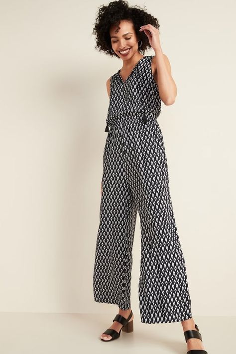 I'd Wear Jumpsuits Every Day If I Could, and Right Now Old Navy Has Some of My Favorites Old Navy Jumpsuit Outfit, Old Navy Jumpsuit, Navy Jumpsuit, Jumpsuit Outfits, Jumpsuit For Women, Defined Waist, Jumpsuit Outfit, Popsugar Fashion, Weekend Wear