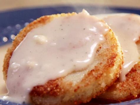 Get Carrie's Grit Cakes with Rosanne's Gravy Recipe from Food Network Grit Cakes Recipe, Grit Cakes, Entertaining Dishes, Sausage Gravy Recipe, Gravy Recipe, Southern Food, Sausage Gravy, Gravy Recipes, Cereal Recipes