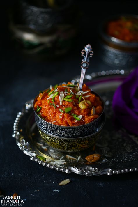 Try my best Gajar Ka Halwa with step-by-step recipe - it is one of the most popular classic Indian desserts you can find in Indian households.  It is very rich, creamy, tasty with the goodness of khoya and milk, nuts Carrot Halwa Recipe, Gajar Halwa, Carrot Halwa, Peanut Curry, Tastemade Recipes, India Food, Delicious Donuts, Indian Sweet, Indian Desserts