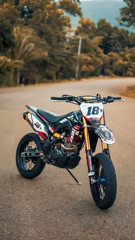 Dirt Bike Wheelie, 125 Dirt Bike, Dirt Bikes For Sale, Ktm Dirt Bikes, Tucson Car, Ktm Motocross, Yamaha Dirt Bikes, Honda Dirt Bike, Cool Dirt Bikes