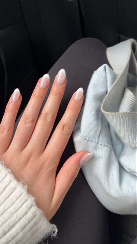 Off White French Manicure, Off White French Nails, Basic Sns Nails, Cream Tips Nails, Simple Sns Nail Ideas, Sns French Tip Almond, Faint French Tip Nails, Fun White French Tip Nails, Soft White French Tip Nails