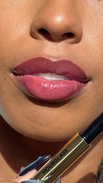 Plum Lips, Office Makeup, Lip Combos, Lip Combo, Baddie Makeup, Lip Liner, Glow Up?, Post Office, Makeup Tips