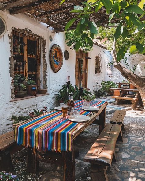 Mexican Casita Hacienda Style, Vintage Hacienda, Patio Mexicano, Mexican Backyard, Mexican Courtyard, Spanish Patio, Patio Gardens, Arizona Decor, Hacienda Homes