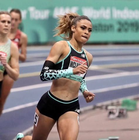 Track And Field Medals, Sydney Mclaughlin Track, Female Track Athletes, Track Motivation, Track Aesthetic, Sydney Mclaughlin, Track N Field, 80s Heavy Metal, Run Forest Run