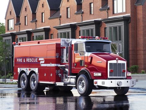 Fire Trucks Pictures, Kenworth T800, Fire And Rescue, Cool Fire, Fire Equipment, Army Truck, Small Trucks, Antique Tractors, Rescue Vehicles