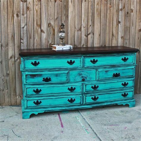 Rustic blue 3 Turquoise Dresser, Chest Bedroom, Turquoise Furniture, Distressed Furniture Diy, Dresser Vintage, Vintage Bedroom Furniture, Antique Bedroom Furniture, Texas Living, Antique Bedroom