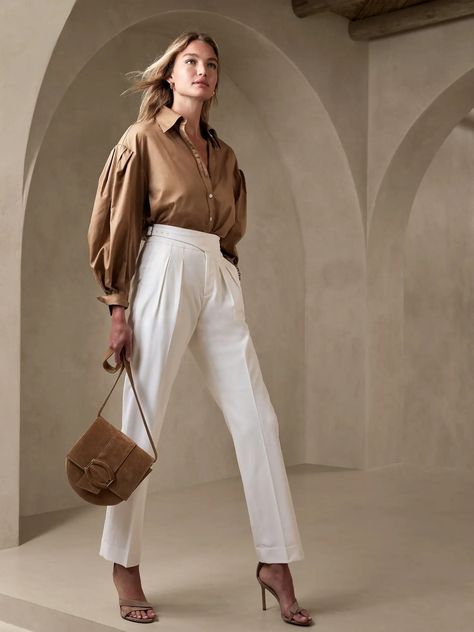 Banana Republic Atelier - University Village® Relaxed Feminine Style, Banana Republic Outfits, Corporate Wardrobe, White Pants Outfit, Professional Photos, Chic Shirts, Global Citizen, Trendy Fall Outfits, Brown Pants