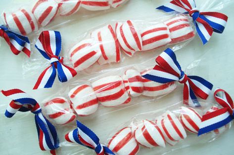 Patriotic Party Favors, Happy Birthday America, Fourth Of July Food, Patriotic Crafts, 4th Of July Celebration, Patriotic Party, 4th Of July Decorations, Patriotic Holidays, July Crafts