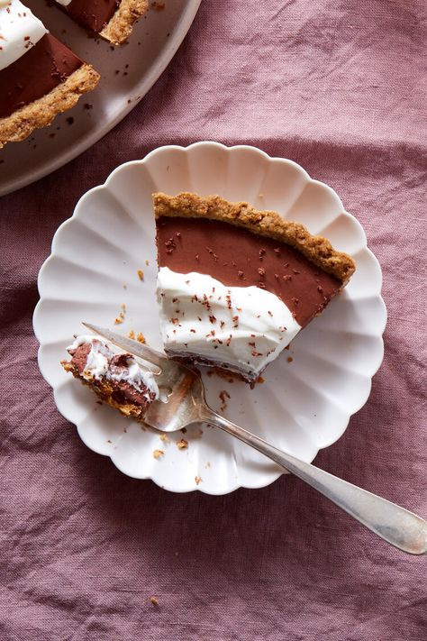 Chocolate Mousse Tart with Browned Butter Oat Crust | Raaka Baking Chocolate — Apt. 2B Baking Co. Chocolate Mousse Tart, Oat Crust, Mousse Tart, Seasonal Desserts, Baking Chocolate, Chocolate Fudge Cake, Cake Easy, Chocolate Maker, Browned Butter