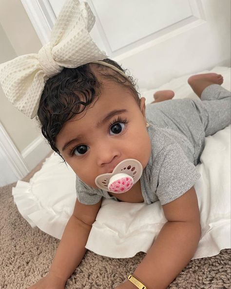 Kendall Sivana, Mix Baby Girl, Mommy And Baby Pictures, Flying With A Baby, Cute Black Babies, Beautiful Black Babies, Adorable Babies, Mixed Kids