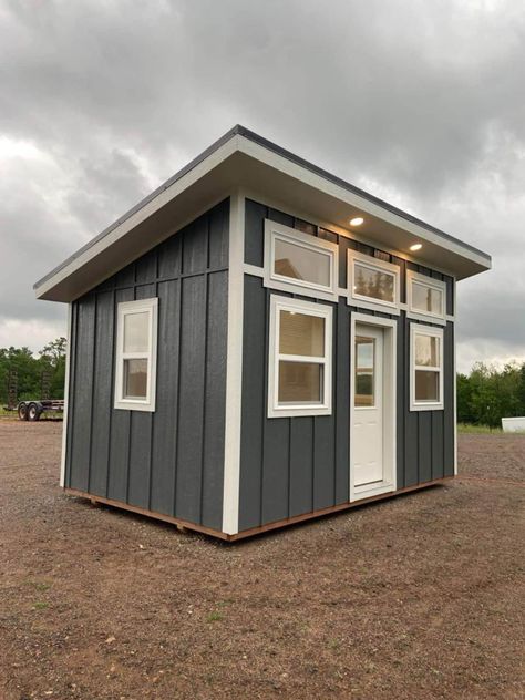 Lean To Tiny House, Mini Pool House, Tiny Home Backyard Guest Houses, Tiny Home Backyard, Small Shed House, Guest House Tiny, Shed To Home, Backyard Tiny House, Prefab Shed