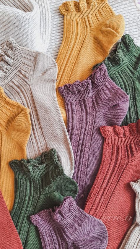 Colorful socks Socks Photography Ideas, Socks Background, Socks Wallpaper, Socks Photoshoot, Socks Illustration, Socks Photography, Oc Fashion, Socks Packaging, Flat Lay Photos