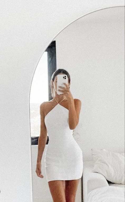 Yearend Party Outfit Casual, Vestido Blanco Aesthetic, Prom Scrapbook, White Off Shoulder Dress, Casual Party Outfit, Civil Wedding Dresses, Fiesta Outfit, Aesthetic Dress, Woman Suit Fashion