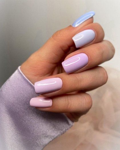 Ongles couleur pastel : 25 manucures chics pour l'été 2021 Pastel Images, Gold Gel Nails, Unghie Sfumate, Subtle Nails, Gelish Nails, Cute Gel Nails, Short Nail Designs, Pastel Nails, Nail Designs Spring