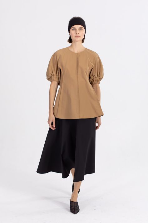 Women Tops Online, Poplin Blouse, Vogue Germany, Fashion Show Collection, Fashion 2020, Vintage Style Outfits, Pre Fall, Star Fashion, Moda Operandi