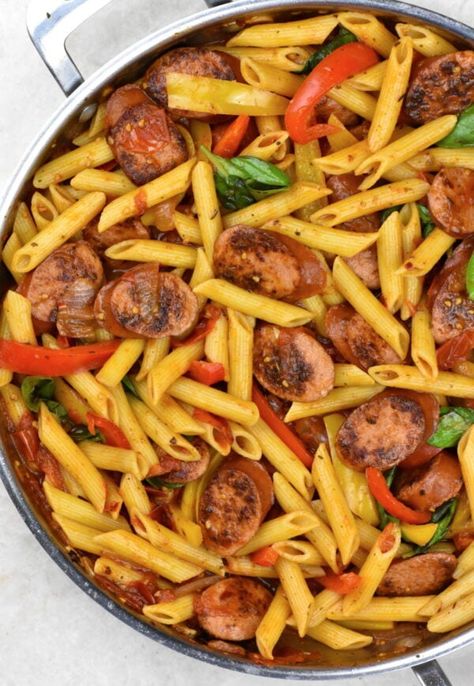 Kilbasa Sausage Recipes, Polish Sausage Recipes, Kielbasa Pasta, Dinner Ideas For Family, Smoked Sausage Pasta, Cheesy Pasta Bake, Crockpot Pasta, Sausage Pasta Recipes, Kielbasa Recipes