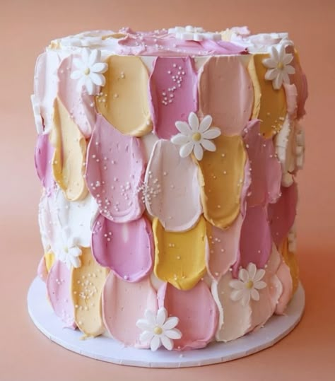 2023 Palette, Funny Birthday Cakes, Creative Birthday Cakes, Cake Decorating Designs, Pretty Birthday Cakes, Cute Birthday Cakes, Cake Inspo, Floral Cake, Cute Desserts