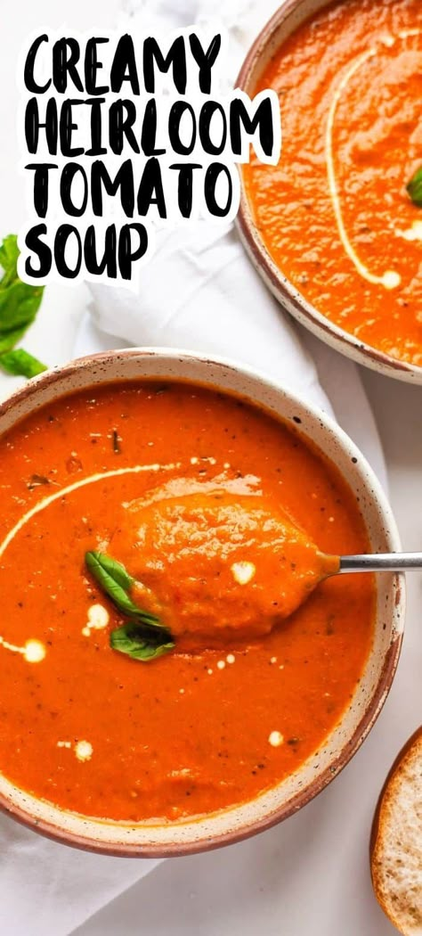 An easy recipe for roasted heirloom tomato soup - the perfect heirloom tomato recipe idea to use up a big batch! Scale it up or down as needed. Roasted Heirloom Tomatoes Recipes, Roasted Heirloom Tomato Soup, Tomato Recipes Soup, Tomato Soup Fresh Tomatoes, Heirloom Tomato Recipe, Heirloom Tomatoes Recipes, Use Up Tomatoes, Best Tomato Soup Recipe, Heirloom Tomato Soup