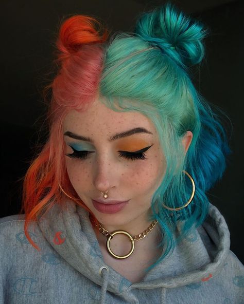 Split Dye Hair Ideas, Dye Hair Ideas, Split Dye Hair, Fox Hair Color, Half And Half Hair, Split Dye, Baby Buns, Split Dyed Hair, Arctic Fox Hair Color