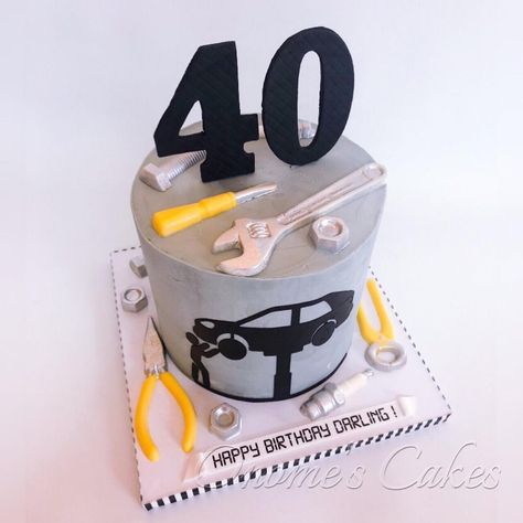 Mechanical Engineering Cake Ideas, Mechanic Cake Ideas, Car Mechanic Cake, Plumber Cake, Mechanics Birthday Cake, Mechanic Cake, Bmw Cake, Gumpaste Figures, Cars Theme Cake