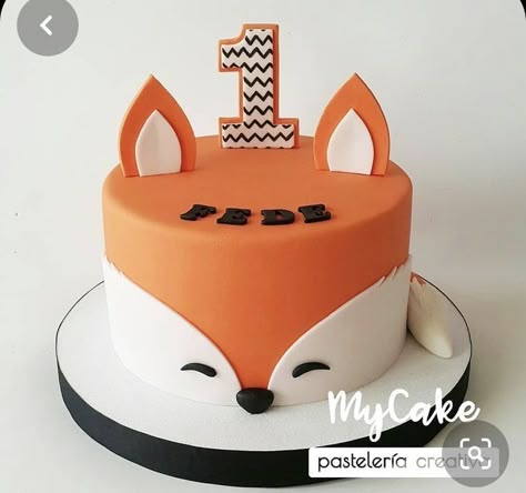 Fox Birthday Party, Fox Cake, Fox Birthday, Fox Baby Shower, Woodland Birthday Party, Baby Boy 1st Birthday Party, Animal Cakes, Baby Birthday Cakes, Baby Boy 1st Birthday