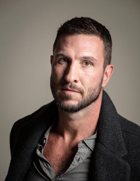 Pablo Schreiber Pablo Schreiber, Book Boyfriends, Wolves, Master Chief, Halo, Tv, Quick Saves