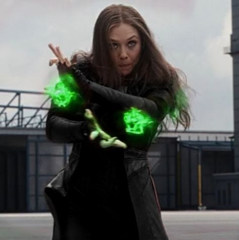 Green Powers, Comic Book Genres, Wayne Enterprises, Lois Lane, Green Power, Wanda Maximoff, Scarlet Witch, Jean Grey, Dc Universe