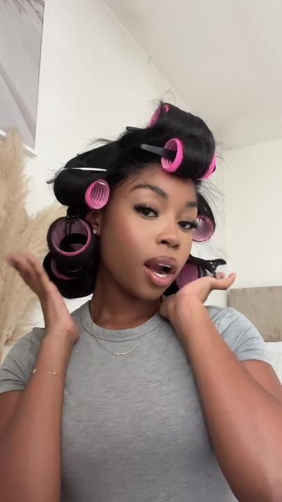 TikTok · Li ♡ Curlers Black Women, Jumbo Rollers Big Curls, Hair Rollers Black Women, Heat Rollers Hairstyles, Silk Press Roller Set, How To Hold Curls All Day, Stem Hairstyles, Curlers Short Hair, Roller Set Hairstyles For Black Women