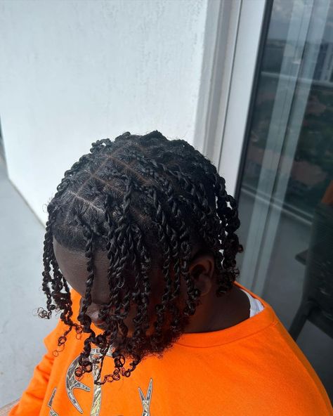 Turks and Caicos Braider💈| Knotless Braids Specialist | Wash and Style/ Men Twist 🥶 🦠: #menshairstyle #mentwiststyles #mentwist | Instagram Twist For Men, Men Twist, Twist Men, Michael Olise, Cornrow Styles For Men, Dyed Dreads, Cornrow Styles, Style Africain, Twist Styles