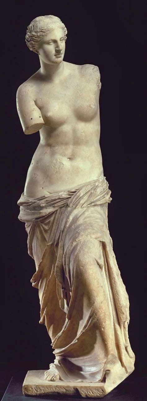 One of the most famous statues of the world...the beautiful Greek goddess, #Aphrodite (Venus de Milo).