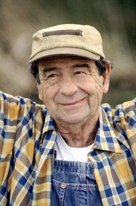 Walter Matthau, y 3. Bad News Bears, The Odd Couple, Walter Matthau, Jack Lemmon, Odd Couples, Fitness Advice, Health Magazine, Health Advice, Health And Fitness Tips