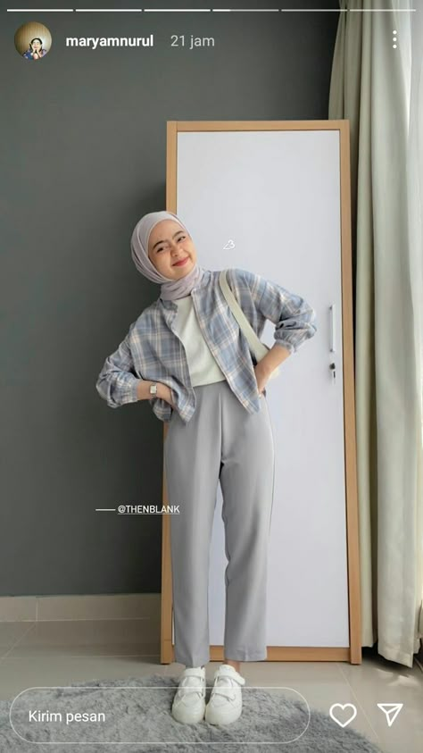 Ootd Ngampus, Korean Style Hijab, Outfit Ngampus, Haircut Selfie, Photo Hijab, Outfit Hijab Casual, Ootd Hijab Casual, Outfit Korean Style, Cute Hairstyle