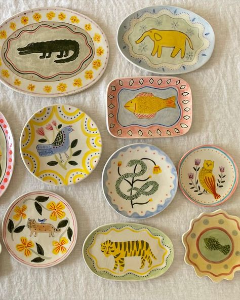 Ceramics & Textiles — Maheswari Janarthanan Ceramic Pot Painting Ideas, Pottery Painting Plates, Ceramics Ideas Pottery Painting, Ceramic Painting Plate, Ceramic Painting Ideas Plates, Clay Dish Ideas, Ceramic Plates Art, Painted Dishes, Diy Keramik