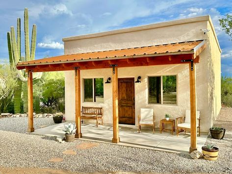 Guest Casita Floor Plans, Casitas Guest House, Casita Guest House, Desert Casita, Adobe House Interior, Adobe House Exterior, Pueblo Style House, Southwest Farmhouse, Cactus Forest