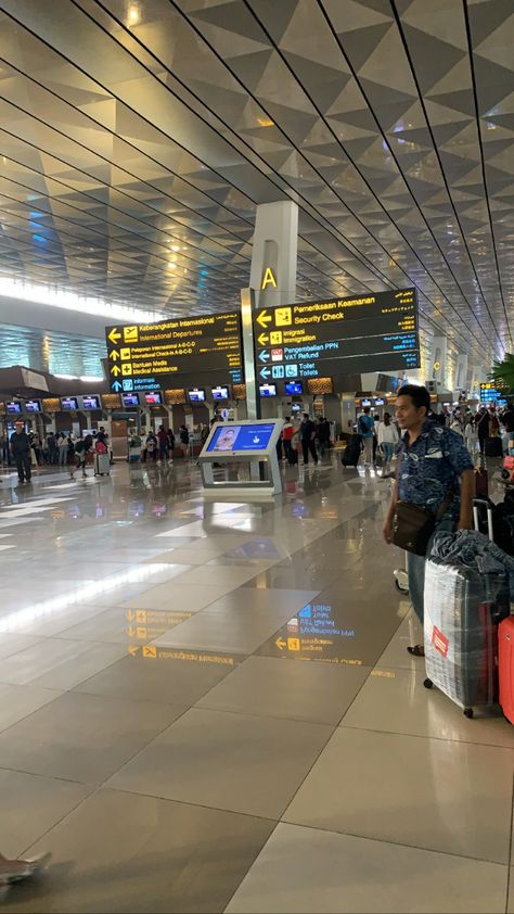 Thailand Airport, David Draiman, Airport Pictures, Airport Aesthetic, Travel Aesthetics, Aesthetic Travel, Photo Download, Aesthetic Pics, Insta Inspo