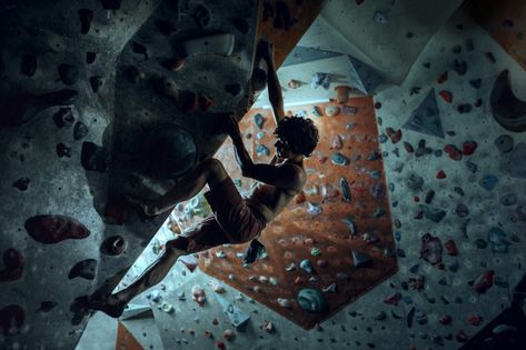 Rock Climbing Aesthetic, Rock Climbing Photography, Indoor Bouldering, Rock Climbing Training, Free Climb, Extreme Fitness, Extreme Activities, Climbing Equipment, Indoor Rock Climbing