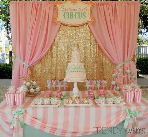 Carnival Baby Showers, Carousel Birthday Parties, Carousel Party, Carousel Birthday, Circus Theme Party, Carnival Themed Party, Circus Birthday Party, Carnival Birthday Parties, Hollywood Party