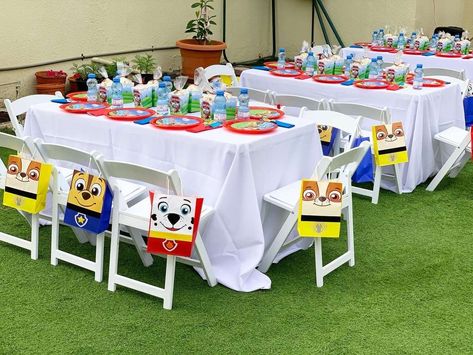 Games For Paw Patrol Birthday Party, Paw Patrol Birthday Table Set Up, Paw Patrol Table Setting, Paw Patrol Birthday Decorations Boy, Paw Patrol Table Setup, Paw Patrol Table Decorations, Paw Patrol Party Table, Paw Patrol Centerpiece Ideas, Smurfs Party Decorations