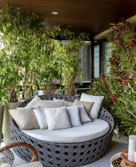 Kunming, Outdoor Patio Decor, Patio Decor, Outdoor Bed, Outdoor Patio, Balcony, Outdoor Furniture, Patio, Bed