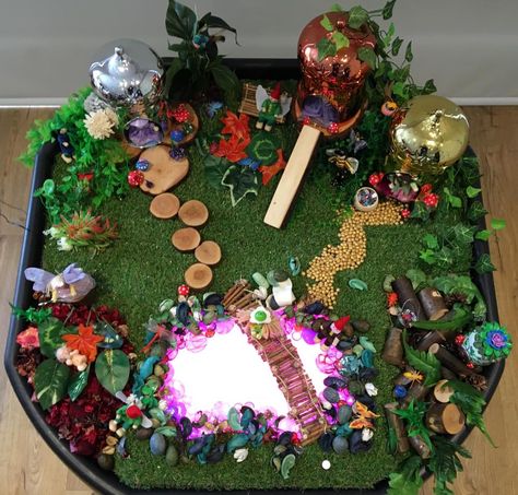 Fairy's, Elves and a magical glowing lake.  Scented Forrest fairy village and a colour changing, glowing lake. Tuff Tray Ideas Toddlers, Sensory Tubs, Tuff Spot, Traditional Tales, Fairy Village, Nursery Activities, Tuff Tray, Messy Play, Small World Play