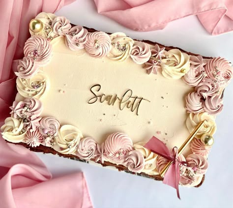 Trendy Cakes 2023, Sheet Cake Designs Birthday Women, Birthday Sheet Cake For Women, Sheet Cakes Decorated Birthdays, Rectangle Cakes, 18th Birthday Cake For Girls, Sheet Cakes Decorated, Square Cake Design, Pastel Rectangular