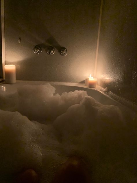 Bath Time Aesthetic Night, Aesthetic Baths Night, Bath Night Aesthetic, Showering Aesthetic Night, Romantic Bath Setup, Late Night Bath Aesthetic, Bubble Bath Self Care, Shower At Night Aesthetic, Aesthetic Bath Pics