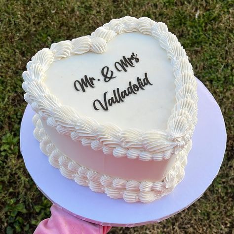 My first wedding cake 🥹 she wanted something simple and all white! ✨ - - - - - - #weddingcake #cakeoftheday #cakedecorating #cakedesign #fyp #viral #viralposts #supportsmallbusiness #bakinglove #bakingfromscratch #cake #vintagecake #cakeofinstagram Just Married Wedding Cake, Just Married Cake, Married Cake, Cake Photoshoot, Vintage Cake, Just Married, Backyard Wedding, All White, Wedding Cake