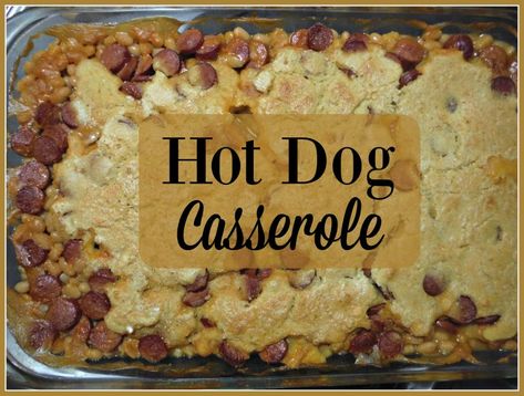 There are times when a mom needs a quick meal that the kids will love. This hot dog casserole is both easy to make and kid friendly. Hot Dog Slaw Recipe, Hot Dog Spaghetti, Hot Dog Casserole, Recipe Keeper, Hot Dogs Recipes, Dog Bread, Puff Pastry Dough, Mom Needs, Hot Dog Recipes