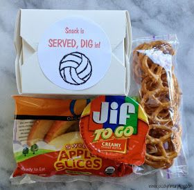 Jac o' lyn Murphy: My New Job...Volleyball Snack Mom Snack Bag Ideas, Volleyball Snacks, Tournament Food, Cheer Snacks, Team Meal, Soccer Snacks, Baseball Snacks, Sports Snacks, Volleyball Team Gifts