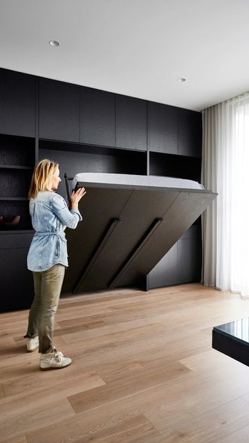 Murphy Bed Office, Hideaway Bed, Murphy Bed Desk, Modern Murphy Beds, Bed Design Modern, Office Guest Room, Guest Room Office, Office Bed, Queen Bed Frame