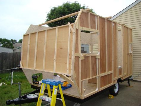 Diy Camping Trailer, Home Made Camper Trailer, Diy Travel Trailer, Homemade Camper, Camper Diy, Rv Exterior, Camper Build, Diy Camper Trailer, Trailer Diy