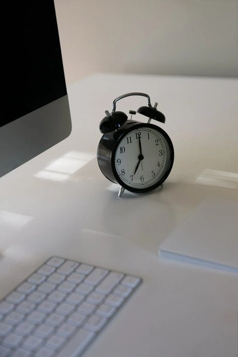 Free stock photo of alarm clock, analogue, business Sleek Office Desk, Desk With Computer, Vintage Alarm Clock, Desk Alarm Clock, Sleek Office, Vintage Alarm Clocks, Adobe Photoshop Lightroom, Photoshop Lightroom, Black Vintage