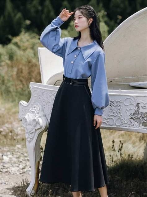 Korean Dress Style, 40s Mode, Long Skirt Outfits, Old Fashion Dresses, Fashion Drawing Dresses, K Fashion, Korean Fashion Dress, Traditional Korean, Stylish Dresses For Girls